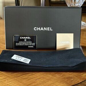 HUGE lot of 20 AUTHENTIC CHANEL MAKE UP bags and clutches and more